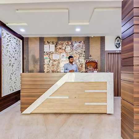 Oyo 10213 Hotel Panache ماثورا المظهر الخارجي الصورة