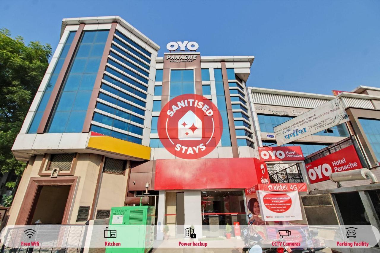 Oyo 10213 Hotel Panache ماثورا المظهر الخارجي الصورة