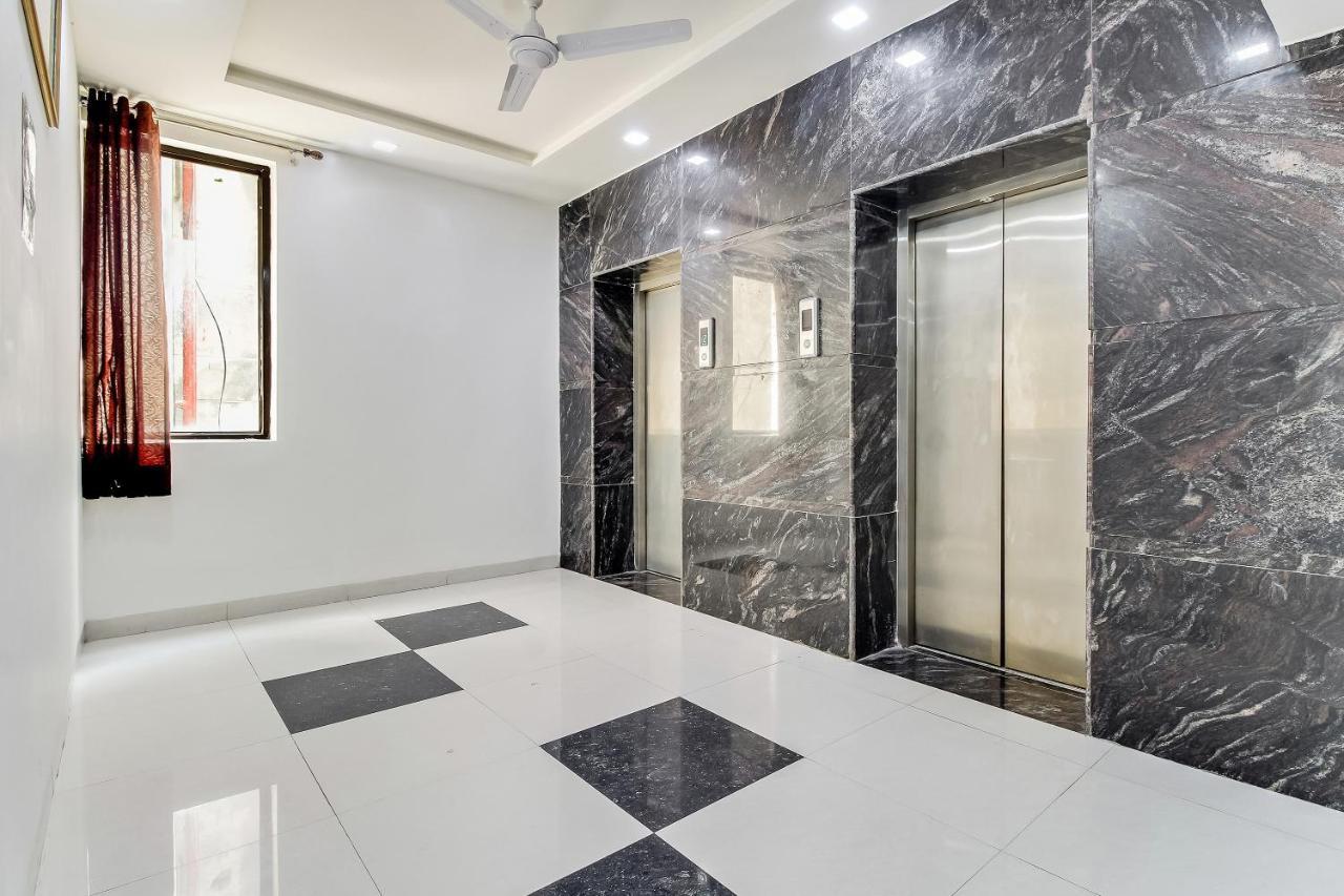 Oyo 10213 Hotel Panache ماثورا المظهر الخارجي الصورة