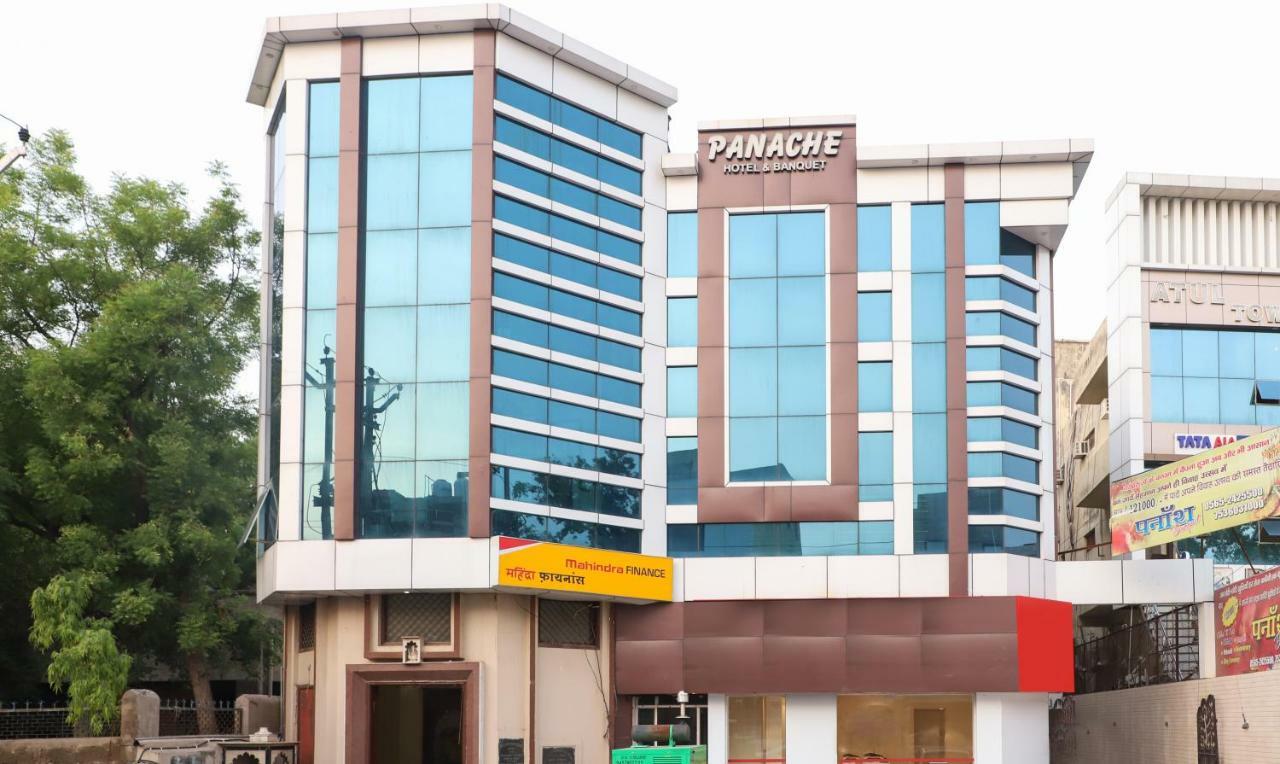 Oyo 10213 Hotel Panache ماثورا المظهر الخارجي الصورة
